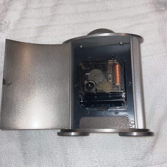 Bulova Carriage Clock - Picture 9 of 13